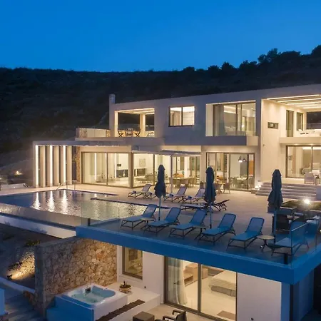 Aurora Luxury Retreat Villa Koríthion
