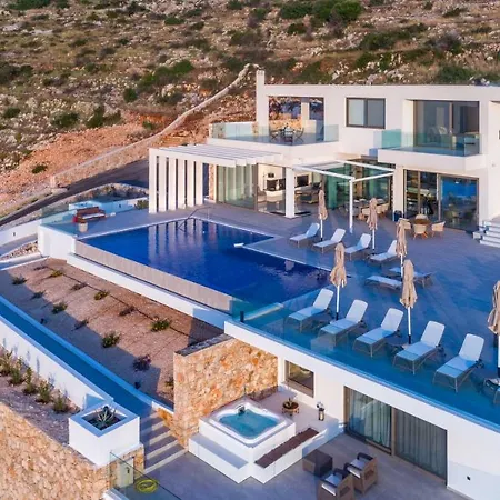 Aurora Luxury Retreat Koríthion
